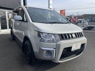 2015 Mitsubishi Delica D:5 I, белый, 2500000 рублей, вид 3