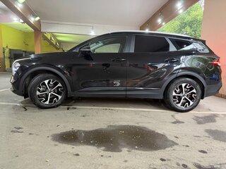 2022 Kia Sportage V, чёрный, 3900000 рублей, вид 3