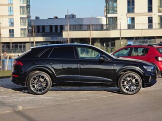 2023 Audi Q8 50 TDI I (4M), чёрный, 8500000 рублей, вид 3