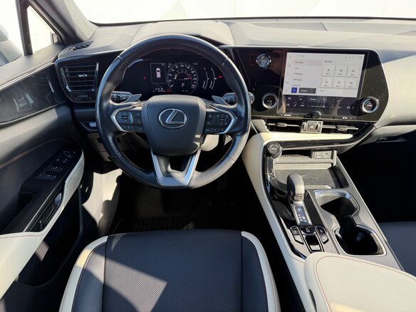 2022 Lexus NX 350 II, белый, 5800000 рублей - вид 16