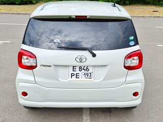 2016 Toyota Passo III, белый, 999999 рублей, вид 5