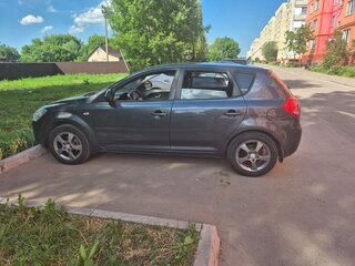 2009 Kia Ceed I, серый, 610000 рублей, вид 4