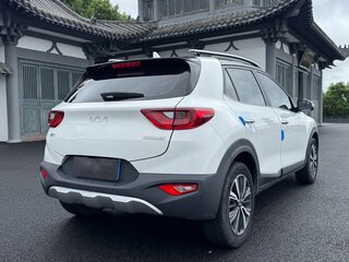 2022 Kia KX1, белый, 1347000 рублей, вид 4