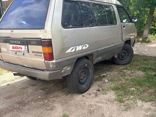 1987 Toyota Town Ace II Рестайлинг, коричневый, 270000 рублей, вид 3