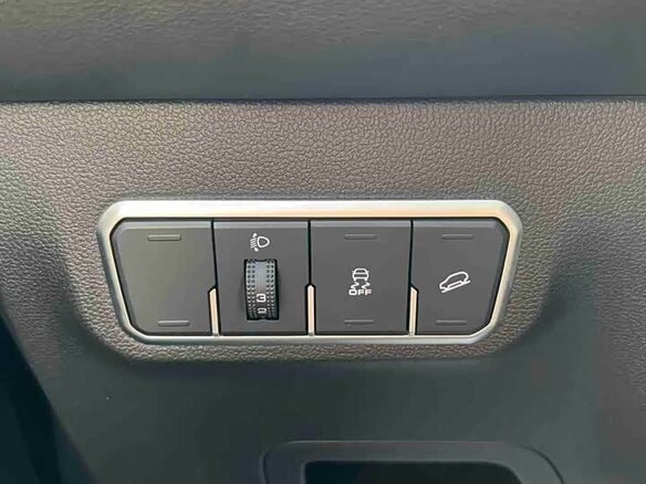 2023 Haval M6 Plus II, чёрный - вид 18