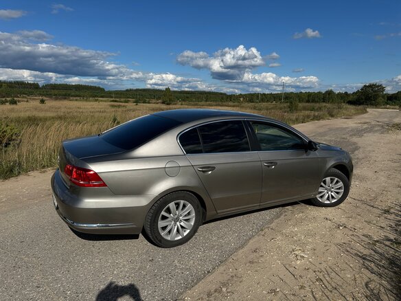 2013 Volkswagen Passat B7, бежевый, 915000 рублей - вид 7