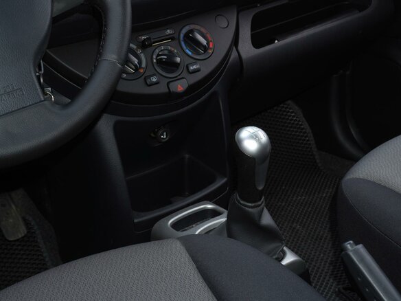 2013 Nissan Note I Рестайлинг, серебристый, 747000 рублей - вид 14