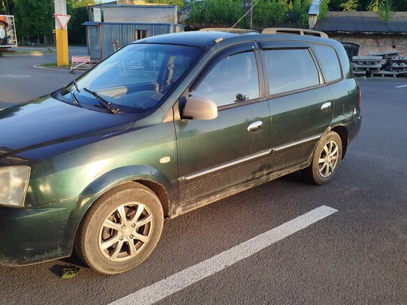 2004 Kia Carens I (RS) Рестайлинг, зелёный, 250000 рублей - вид 3