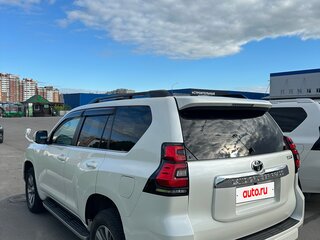 2019 Toyota Land Cruiser Prado 150 Series Рестайлинг 2, белый, 3995000 рублей, вид 3