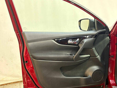 2017 Nissan Qashqai II, красный, 1520000 рублей, вид 5