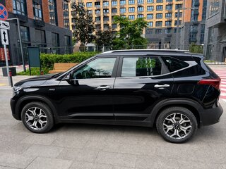 2020 Kia Seltos I, чёрный, 2300000 рублей, вид 3