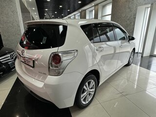 2016 Toyota Verso I Рестайлинг, белый, 1399000 рублей, вид 5