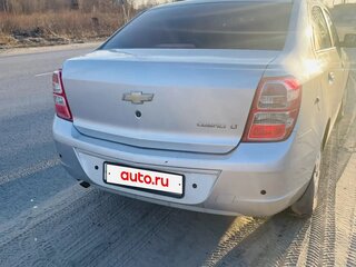 2013 Chevrolet Cobalt II, серебристый, 495000 рублей, вид 3