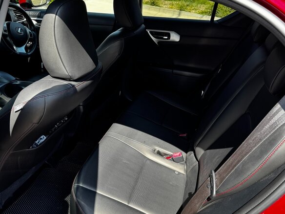 2012 Lexus CT 200h I, красный, 1650000 рублей - вид 11