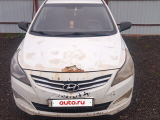 2015 Hyundai Solaris I Рестайлинг, белый, 550000 рублей, вид 1