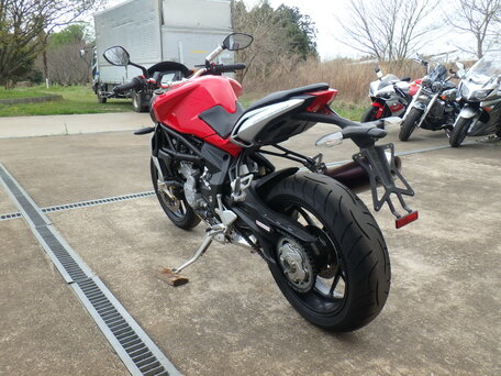 2013 MV Agusta Brutale 675, красный, 510000 рублей, вид 5