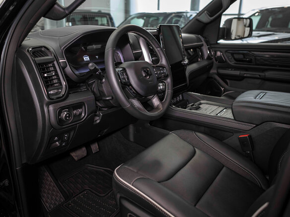 2026 Ram 1500 Crew Cab eTorque V Рестайлинг, чёрный, 11494964 рублей - вид 9