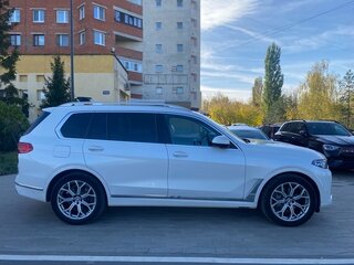 2019 BMW X7 40i I (G07), белый, 5495000 рублей, вид 4