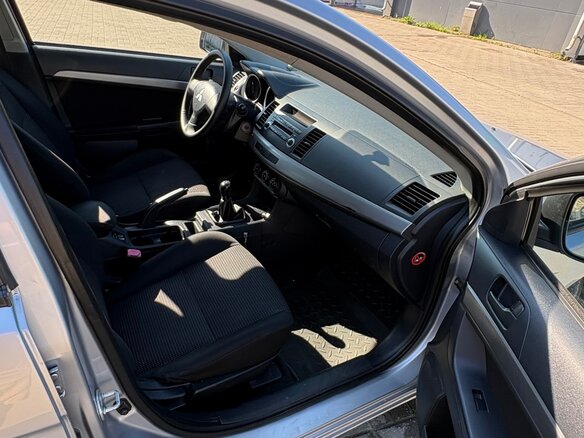 2007 Mitsubishi Lancer X, серебристый - вид 20