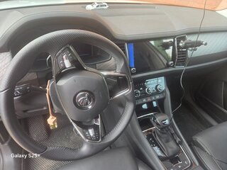 2025 Skoda Kodiaq I Рестайлинг, белый, 5000000 рублей, вид 5