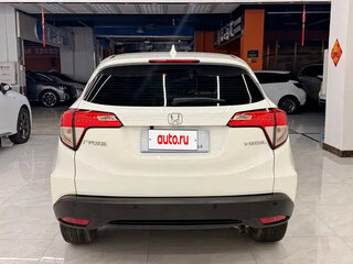 2022 Honda Vezel I Рестайлинг, белый, 1157000 рублей, вид 4