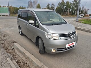 2007 Nissan Serena III (C25), серебристый, 899000 рублей, вид 4
