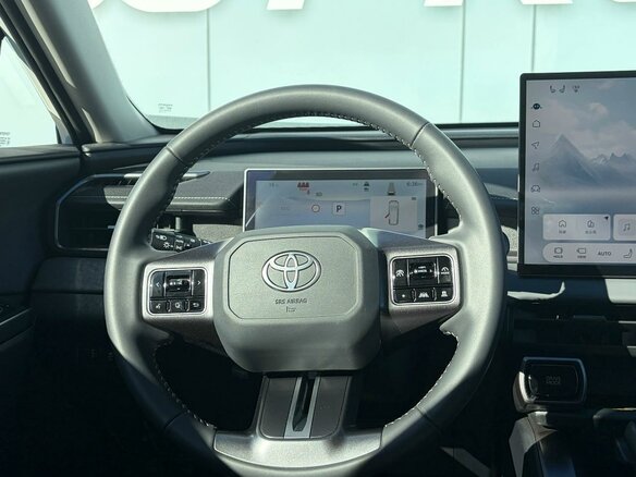 2026 Toyota RAV4 VI (XA60), белый, 5070000 рублей - вид 12