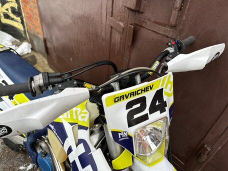 2022 Husqvarna TE 250, белый, 850000 рублей, вид 4