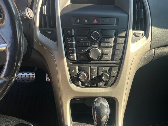 2012 Opel Astra J, белый, 600000 рублей - вид 14