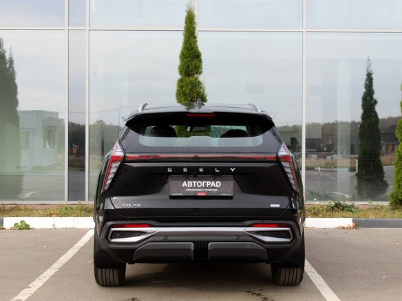 2024 Geely Atlas II, чёрный, 3250000 рублей - вид 4
