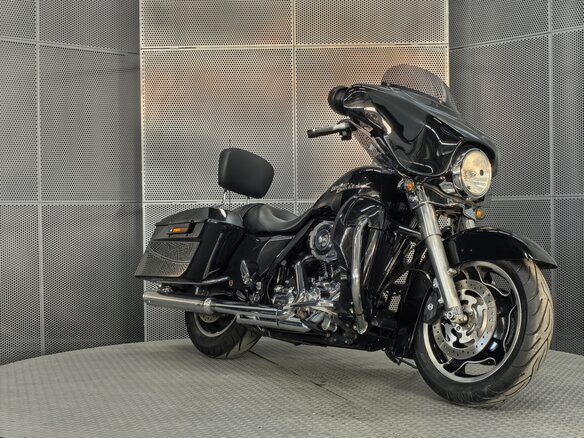 2008 Harley-Davidson Street Glide, чёрный, 869000 рублей - вид 1