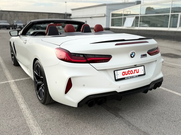 2019 BMW M8 Competition I (F91/F92/F93), белый, 12500000 рублей - вид 4