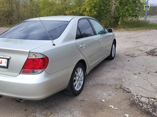 2004 Toyota Camry V (XV30) Рестайлинг, серебристый, 550000 рублей, вид 4