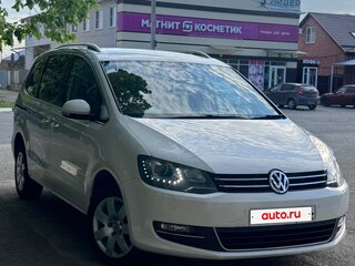 2012 Volkswagen Sharan II, белый, 1100000 рублей, вид 1