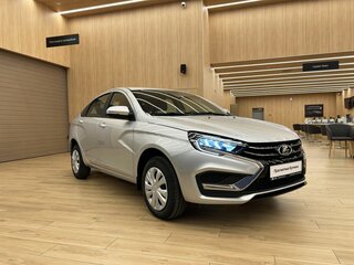 2026 Lada (ВАЗ) Vesta I Рестайлинг (NG), серебристый, 1705000 рублей, вид 3