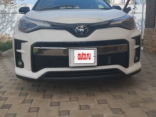 2019 Toyota C-HR I Рестайлинг, белый, 1999000 рублей, вид 1