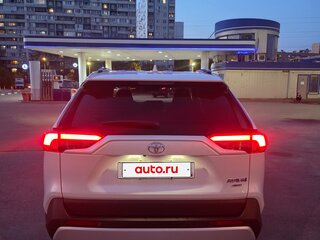 2024 Toyota RAV4 V (XA50), белый, 3750000 рублей, вид 5