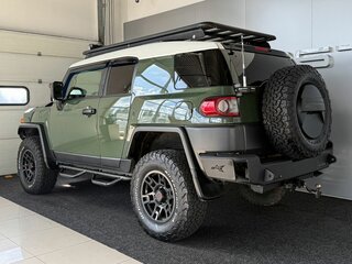 2011 Toyota FJ Cruiser, зелёный, 4799000 рублей, вид 4