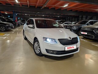 2016 Skoda Octavia III (A7), белый, 1800000 рублей, вид 3