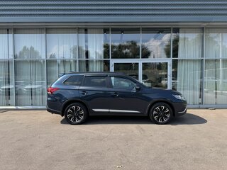 2021 Mitsubishi Outlander III Рестайлинг 3, синий, 2370000 рублей, вид 4