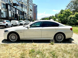 2010 BMW 5 серии 523i VI (F10/F11/F07), белый, 1490000 рублей, вид 4
