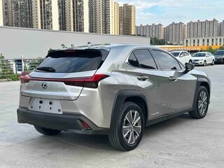 2022 Lexus UX 300e I, серебристый, 2699666 рублей, вид 5