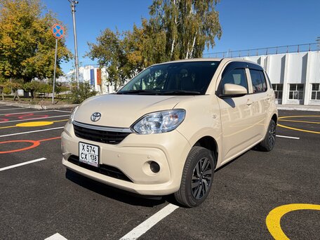 2020 Toyota Passo III Рестайлинг, бежевый, 875000 рублей, вид 1