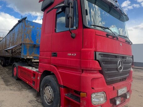 2000 Mercedes-Benz Actros, красный, 1200000 рублей, вид 2
