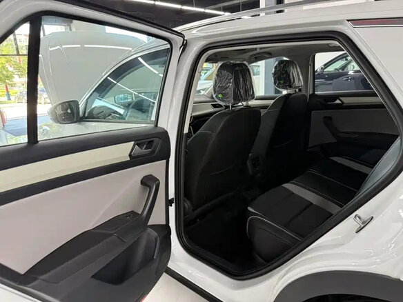 2026 Volkswagen T-Roc I (China Market) Рестайлинг, белый - вид 17