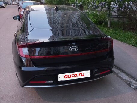 2020 Hyundai Sonata VIII (DN8), чёрный, 2500000 рублей, вид 4