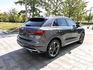 2022 Audi Q3 35 TFSI II (F3), серый, 2650000 рублей, вид 4