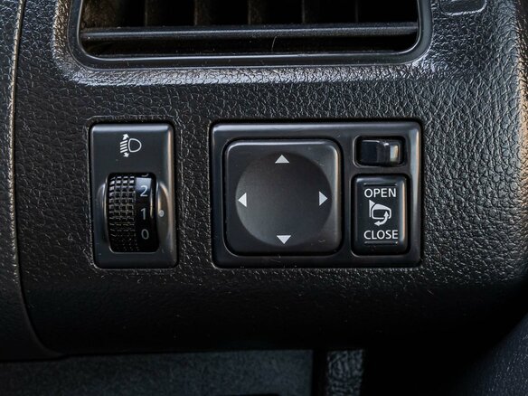 2015 Nissan Serena IV (C26), серый - вид 22