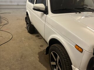 2017 Lada (ВАЗ) 2121 (4x4) Urban I Рестайлинг, белый, 900000 рублей, вид 1
