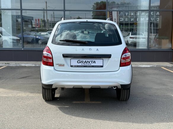 2026 Lada (ВАЗ) Granta Cross I Рестайлинг, белый, 1205000 рублей - вид 3
